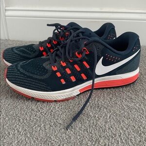 Nike zoom vomero sneakers
